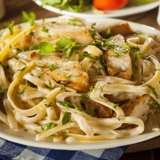 Fettuccine Alfredo